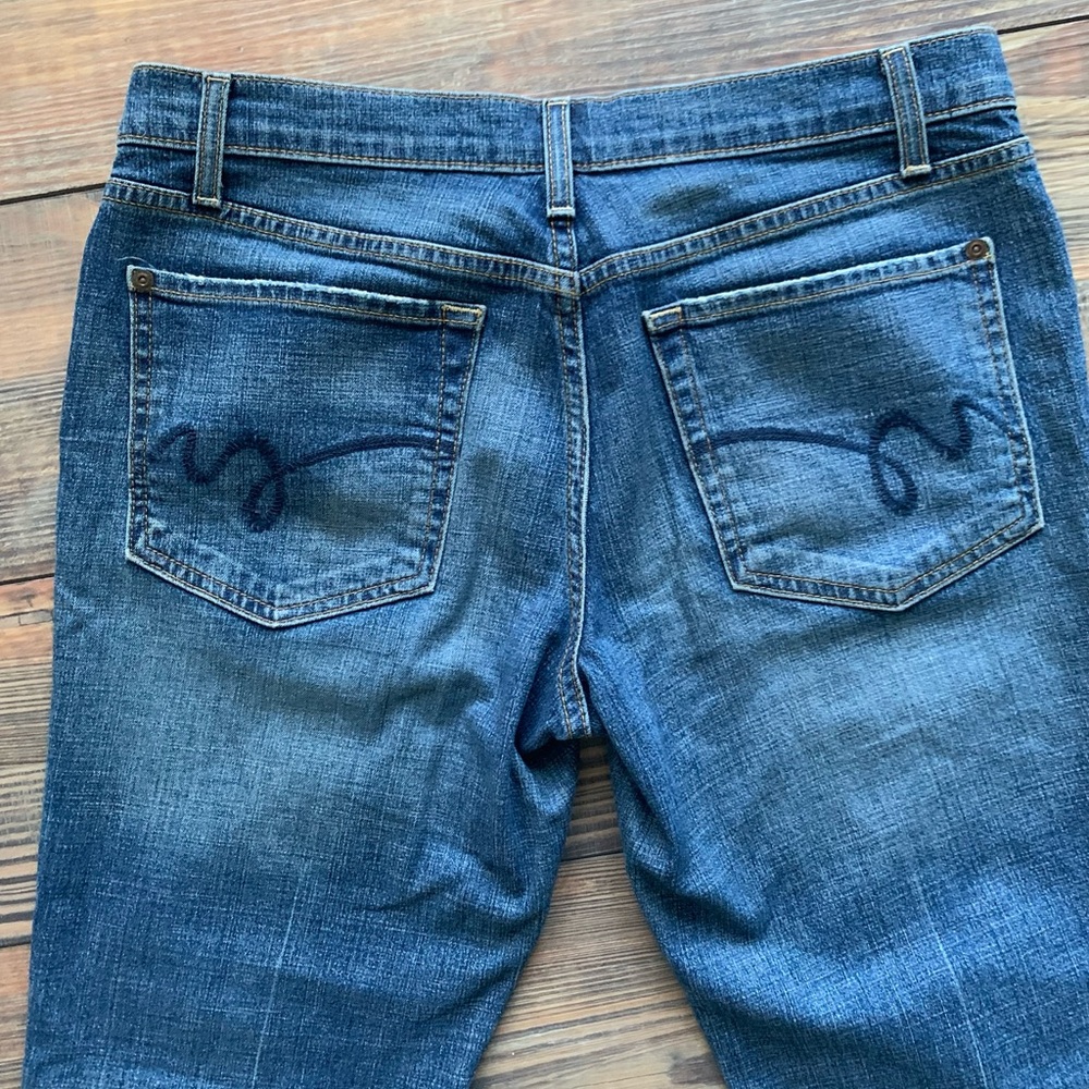 Blue Denim Jeans with Embroidered Pocket